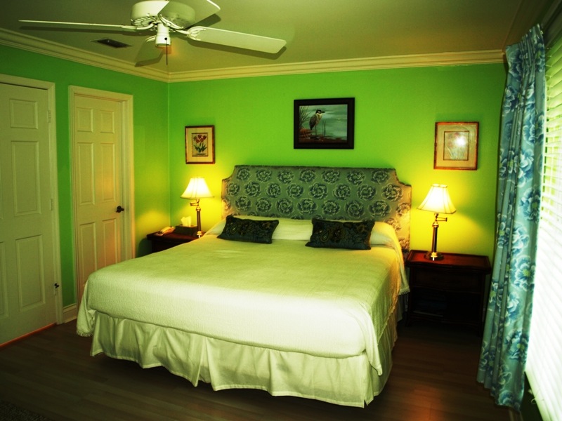 409 S Harbor Guest Bedroom